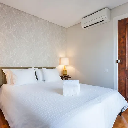 Bairrus - Principe Real/brick ליסבון